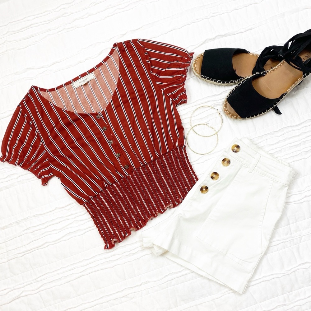 No Comment Short Sleeve Stripe Shirred Crop Top, M